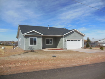 818 East Willow