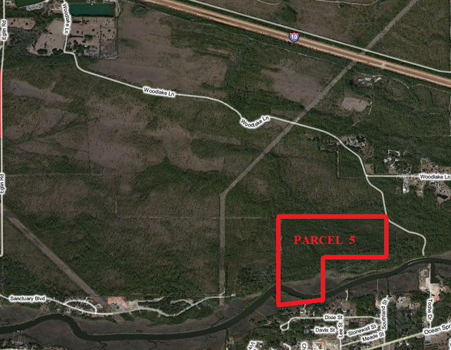 Sanctuary Blvd W / Woodlake Ln