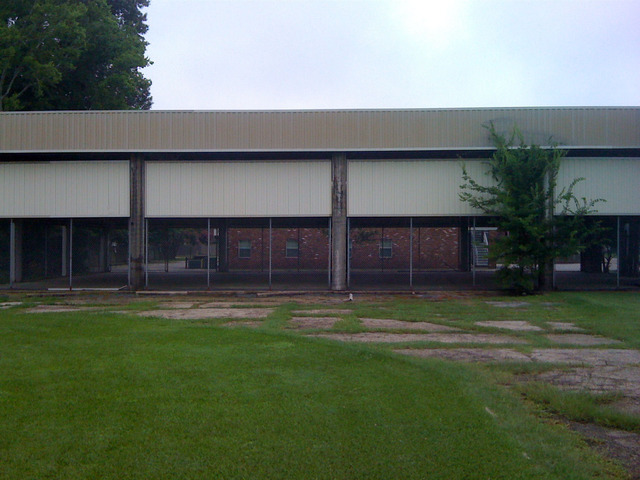 3968 North Blvd