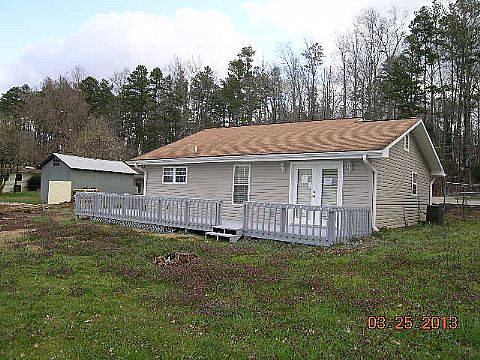 401 Lake Drive 8