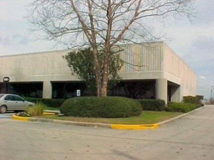 1000 Riverbend Boulevard