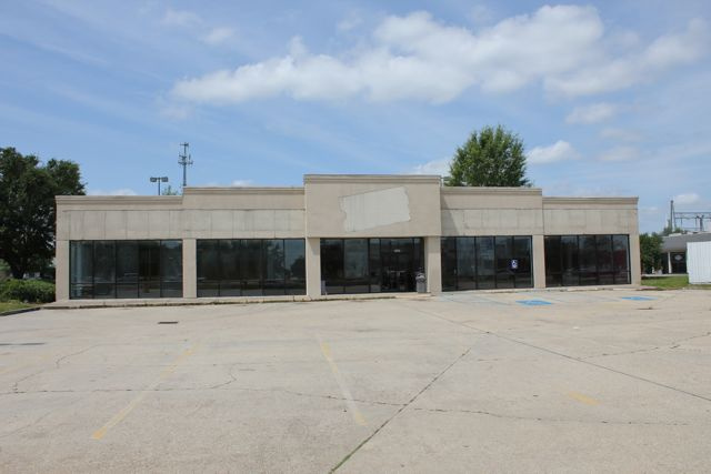 4504 Ambassador Caffery Pkwy