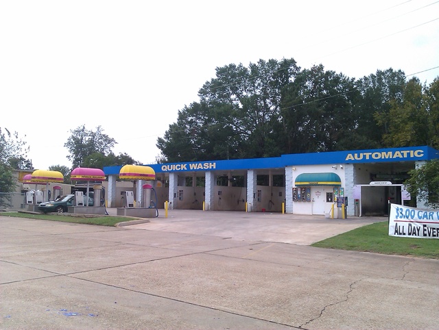 1715 E Texas Ave