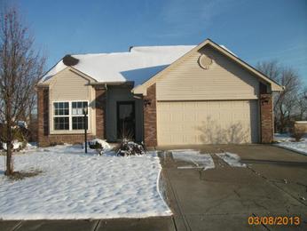 8226 Crosser Cir