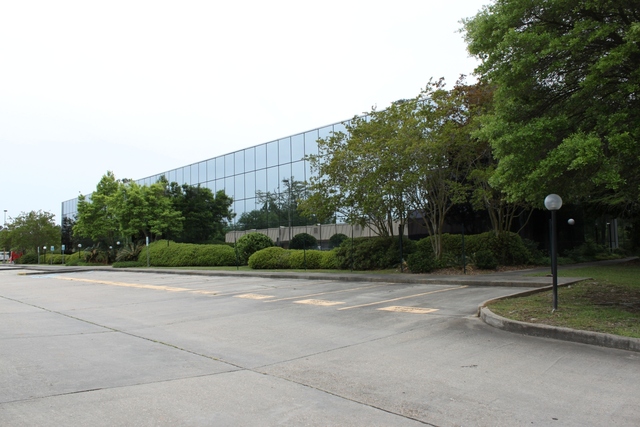 205 Holiday Blvd