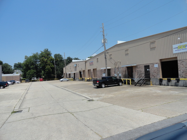 4750 River Rd.
