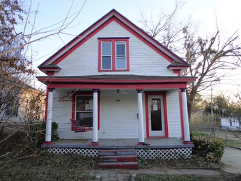 1340 E Lincoln Ave