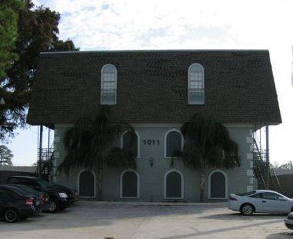 1011 Lake Avenue