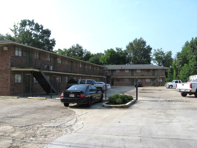 6680 Hanks Dr.
