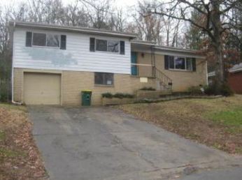 3900 Hillside Drive