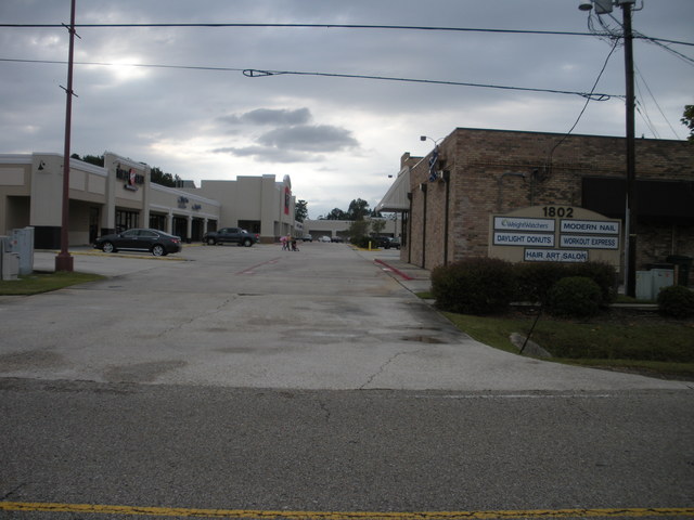 1802 N Causeway Blvd. #5