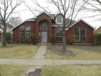 3208 Auburn Dr