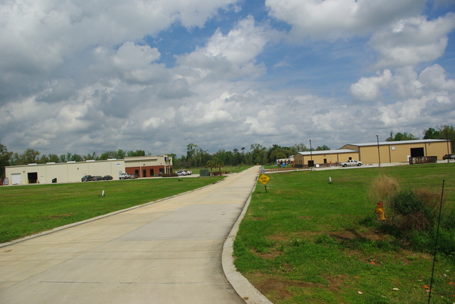 Commerce Pointe