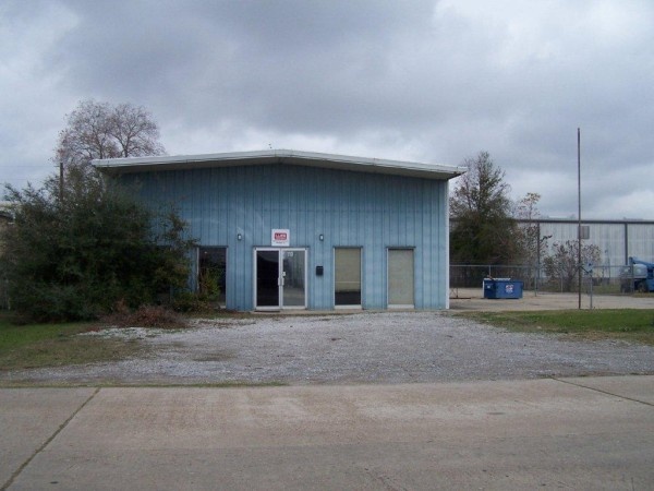 113 Thruway Park Rd