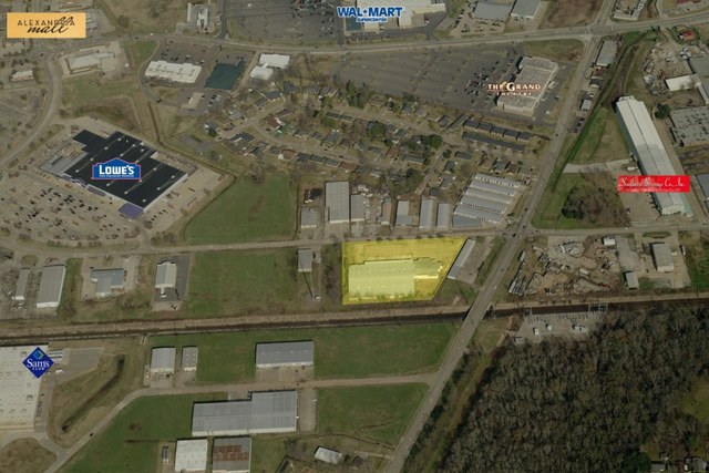 3232 Industrial St