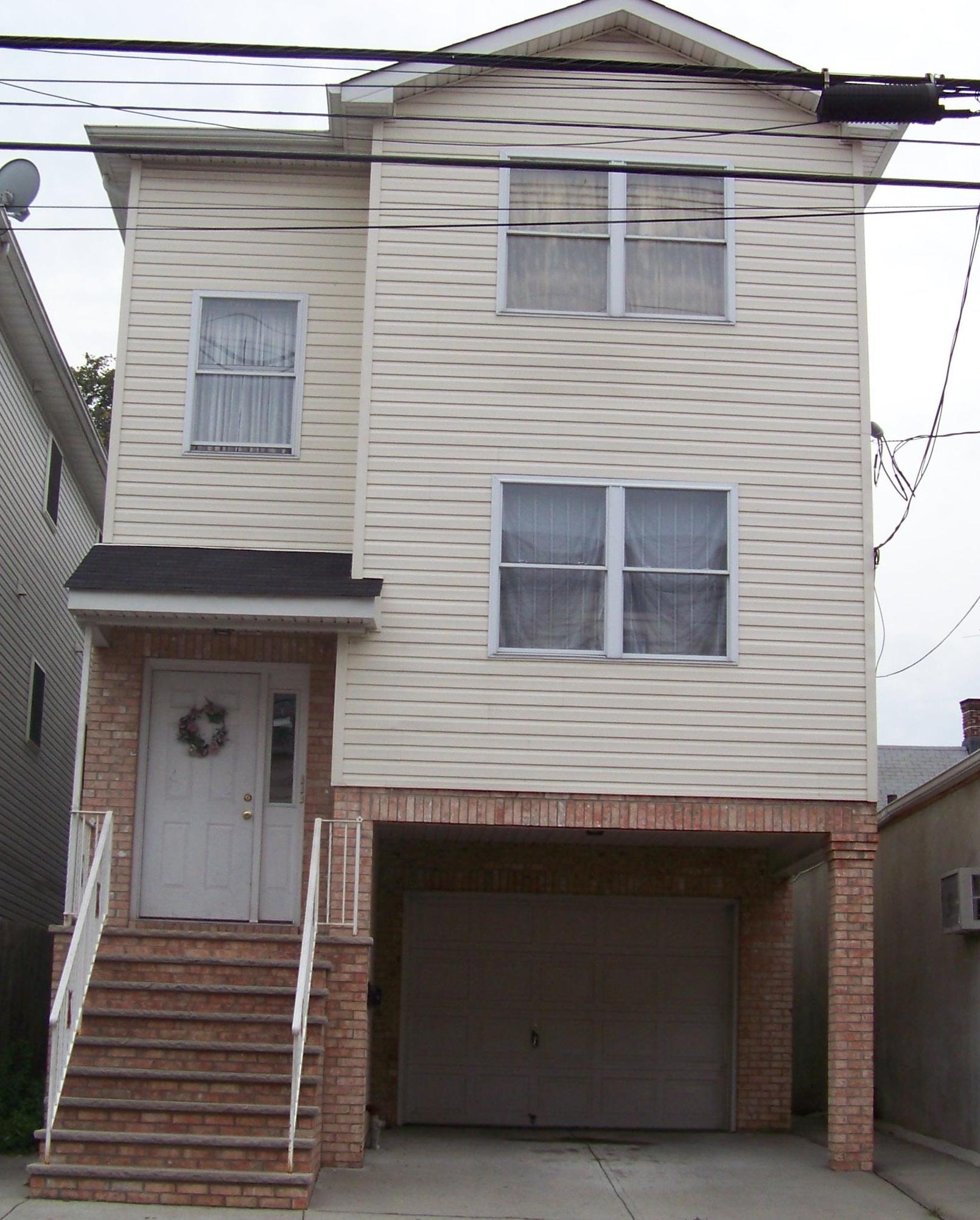 1036 East Grand Street