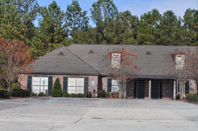 190 Greenbriar Blvd