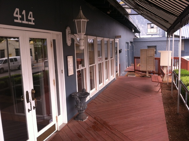 414 Baxter Avenue