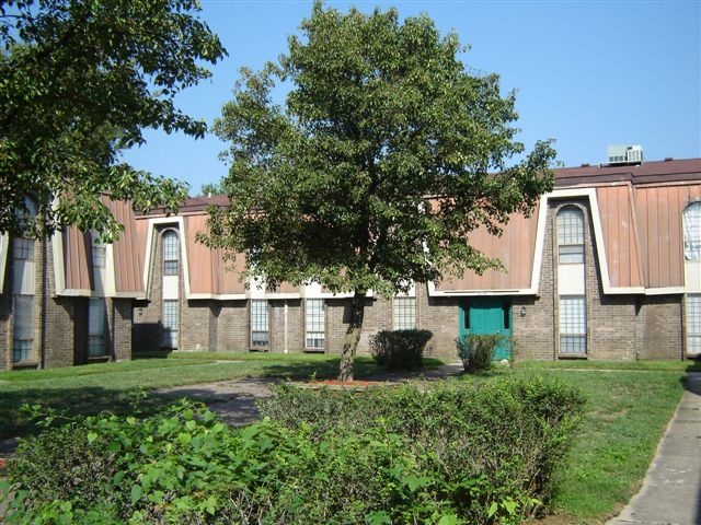 2727 Middle Rd