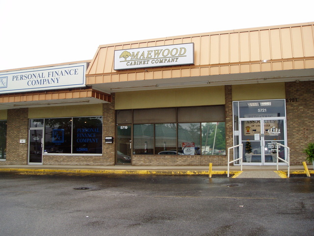 5715 Bardstown Rd