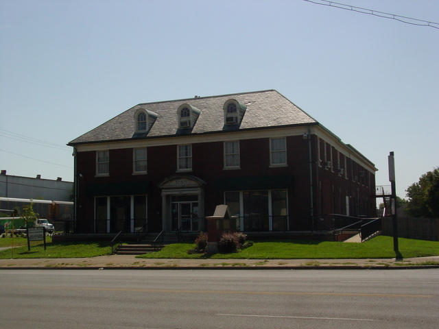 3050 W Broadway