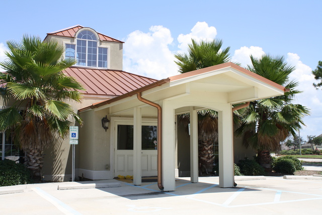 300 Oak Harbor Blvd