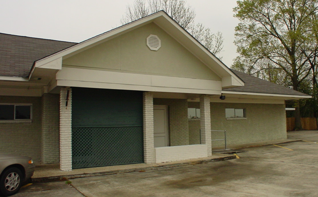 8122 Greenwell Springs