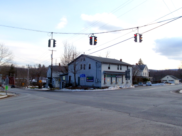 2303 Lucas Turnpike