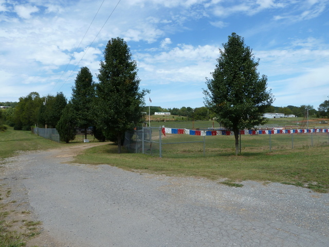 445 E Dumplin Valley Rd.