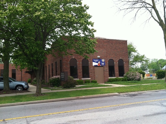 3320 Fairfield Ave