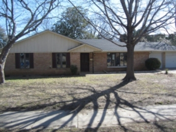 1706 Glen Alta Dr