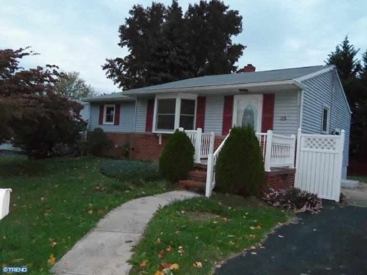 35 Cawdor Ln