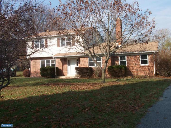 231 Acorn Dr