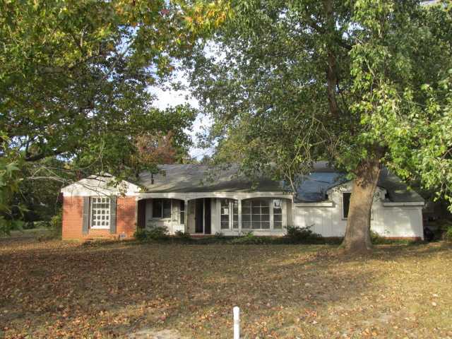 205 Barbara Blvd