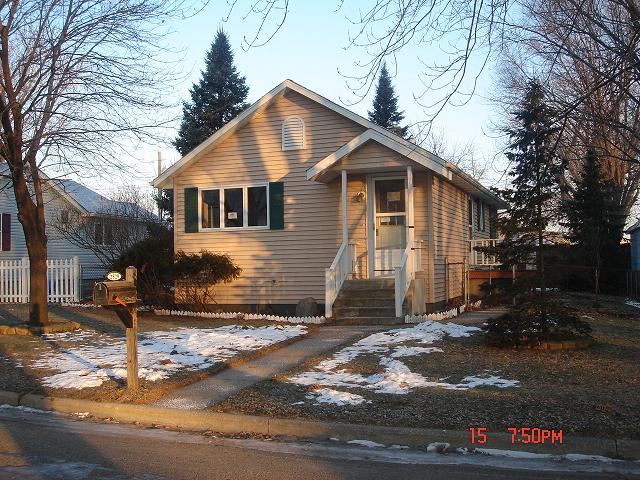 2529 Barlow St