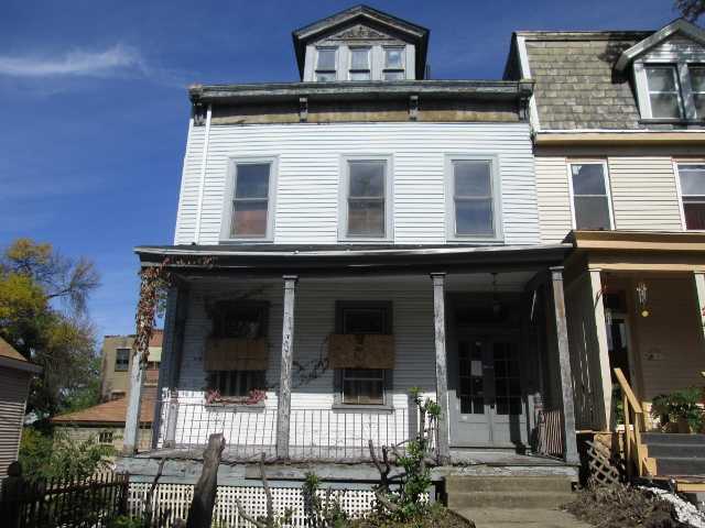 242 Langley Ave