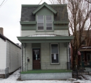 332 Thornton St