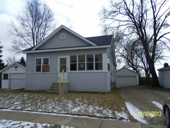 2022 Boatfield Ave