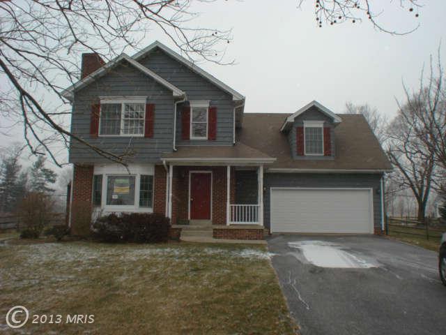 208 Tanglewood Ct