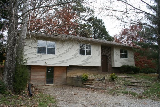 1002 Lincoln Rd