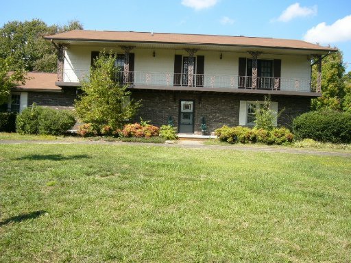 4309 Dogwen Rd