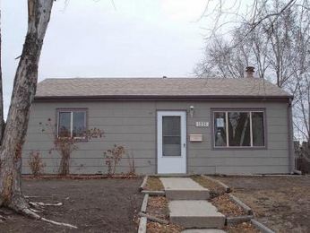 1231 W Hoye Place