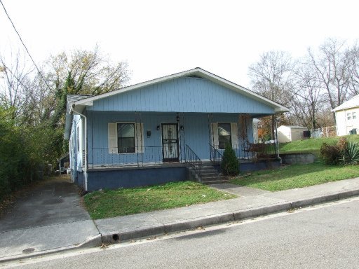 1624 Dora St