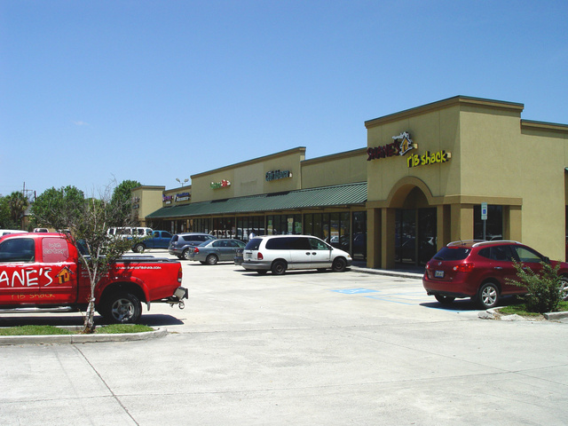 1855 Barataria Blvd
