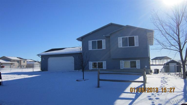 533 Aana Ave