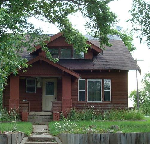 207 Holden Ave