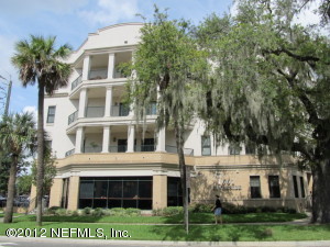 1661 Riverside Ave Apt 422