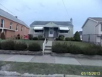 938 Rose Ave