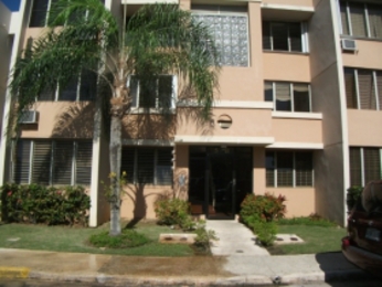 Cond Chalets Del Parque # 5-b-5