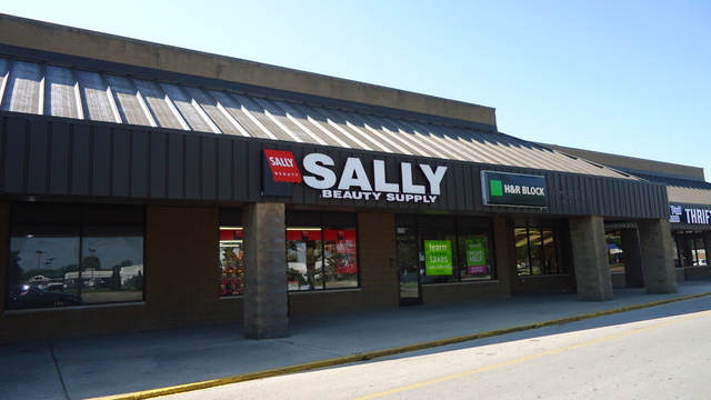 706 E Lewis and Clark Pkwy